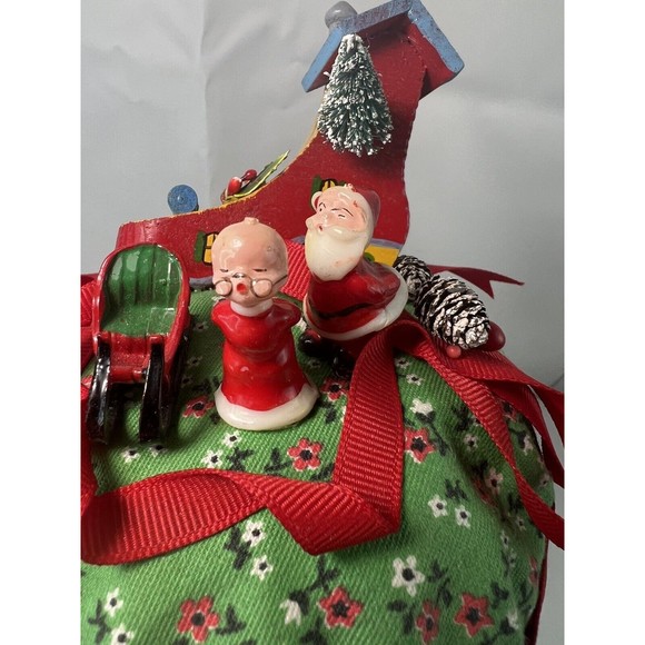 Vintage Wicker Rattan Coasters with Woven Basket Holder 8 Drink Mats Xmas‎ Theme - Picture 5 of 8